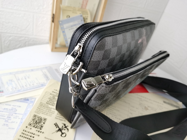 ルイヴィトンバッグ素材ディテール